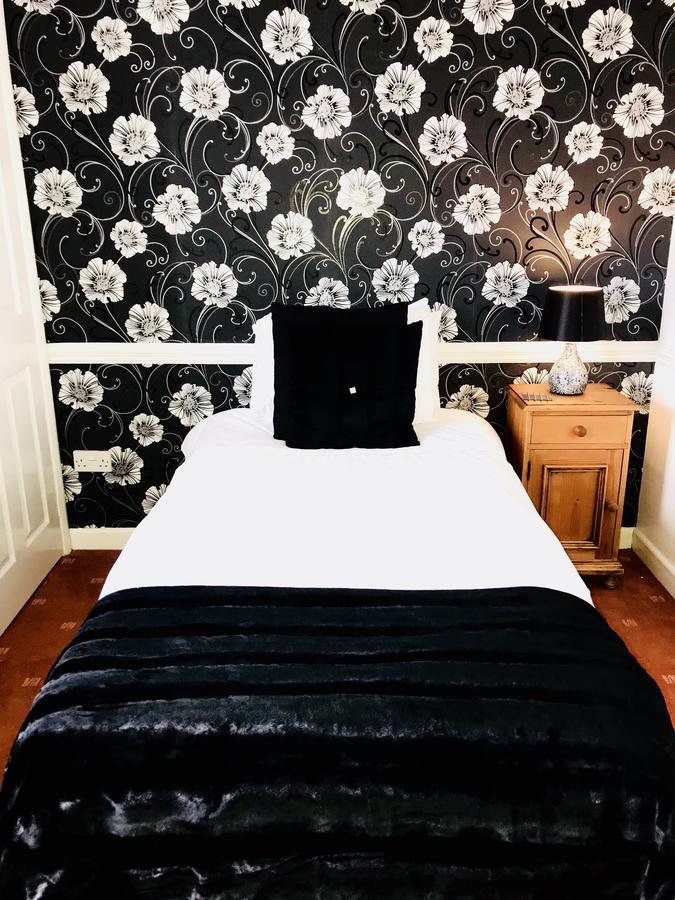 The Cock Inn Bed And Breakfast Glemsford Экстерьер фото